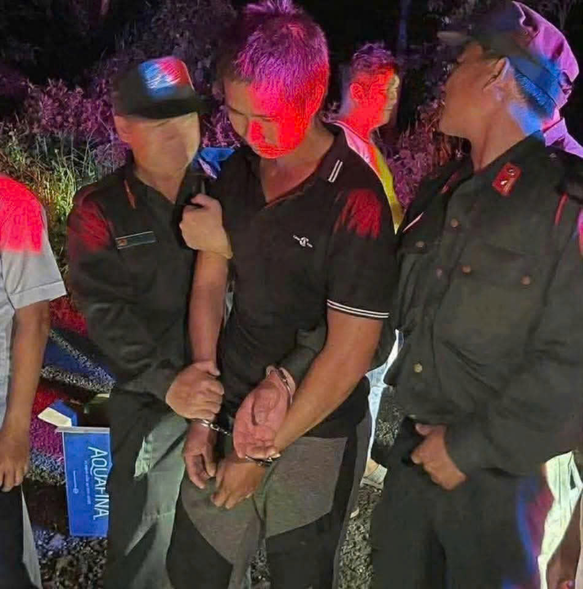 建议起诉在同奈省使用枪支杀害一家三口的凶手